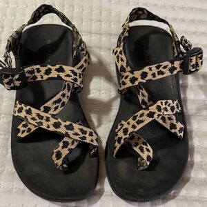 Madden girl Sandals size 8